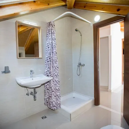 Luxurious In Zaton With Jacuzzi Villa Zaton (Dubrovnik-Neretva)